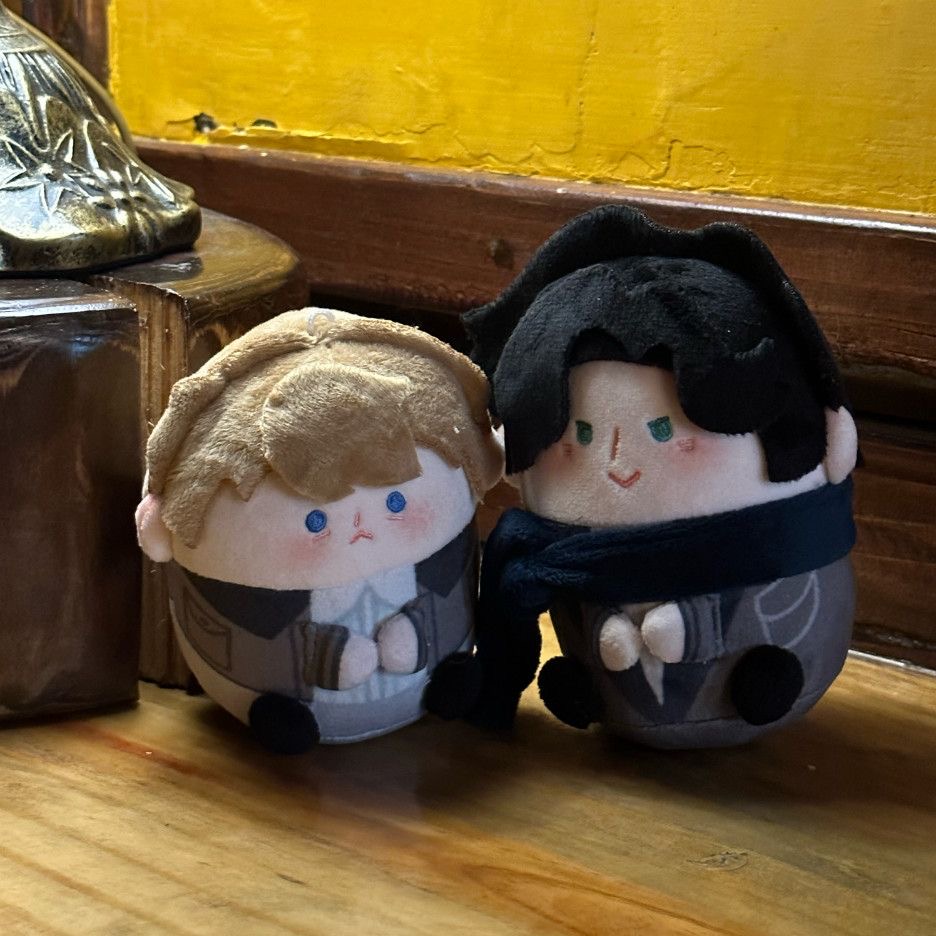 1 Pair 12cm Anime Sherlock and - огляд і ціна Cosplay Plushie Prop