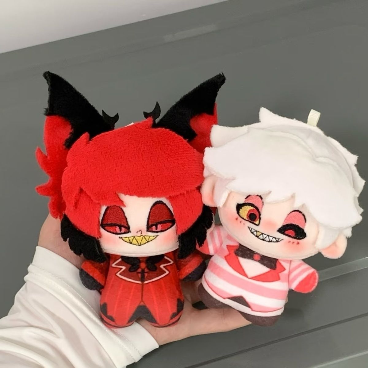 Anime Hazbine Alastor Anthony  - огляд і ціна Cosplay Plushie Prop
