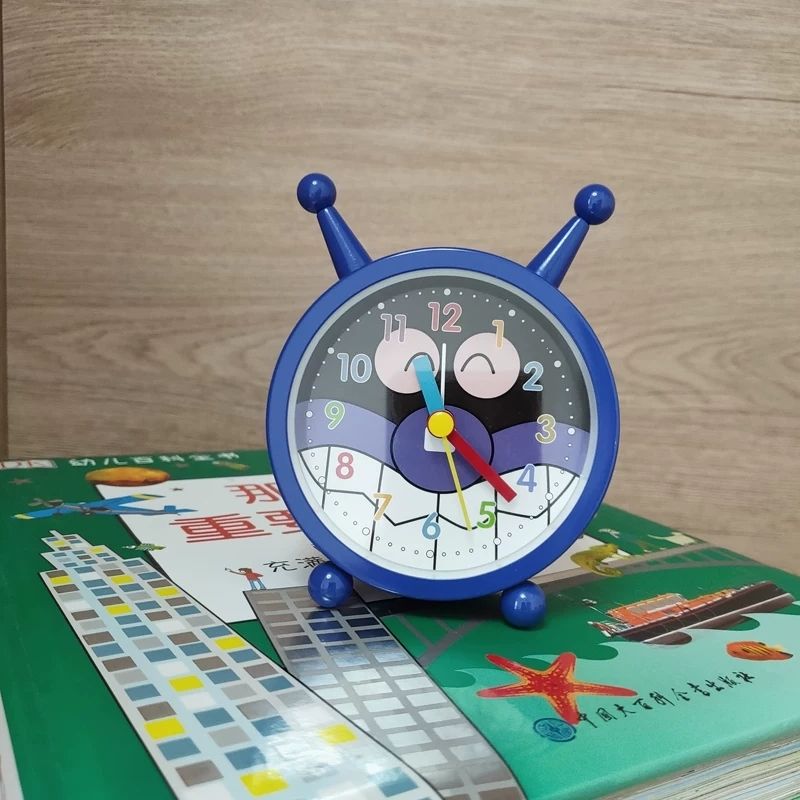 Anpanman Cute Alarm Clock Stud - огляд і ціна Cosplay Prop Patterns