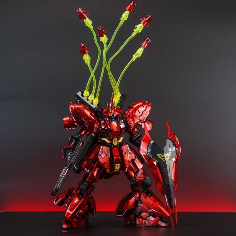 STAR RG 1/144 Sazabi Electropl - огляд і ціна Bandai Gundam Rg